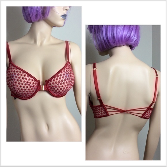 NWOT Victorias Secret red Strappy lace bra front closure. Size 34 D - Picture 1 of 8